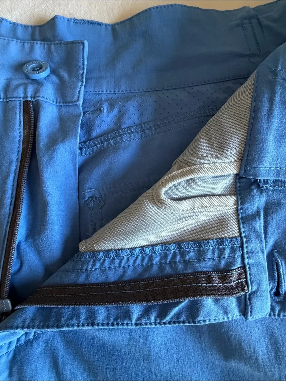 Huk Performance Fabrics Men's Blue 10.5”Cargo Fishing Shorts L 36W Pockets
